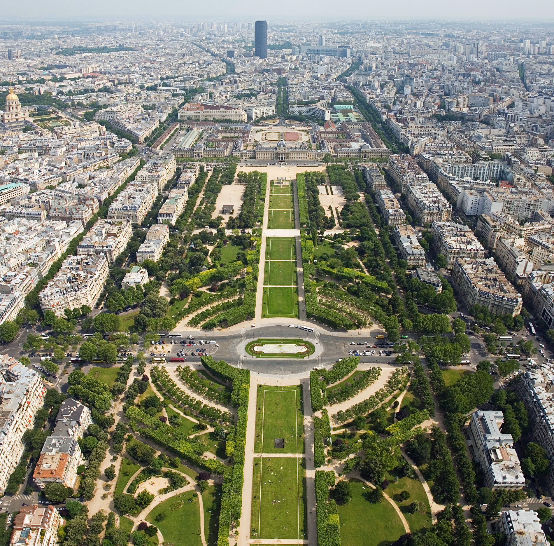 Champ_de_Mars_from_the_Eiffel_Tower_-_July_2006_edit Paris in three days